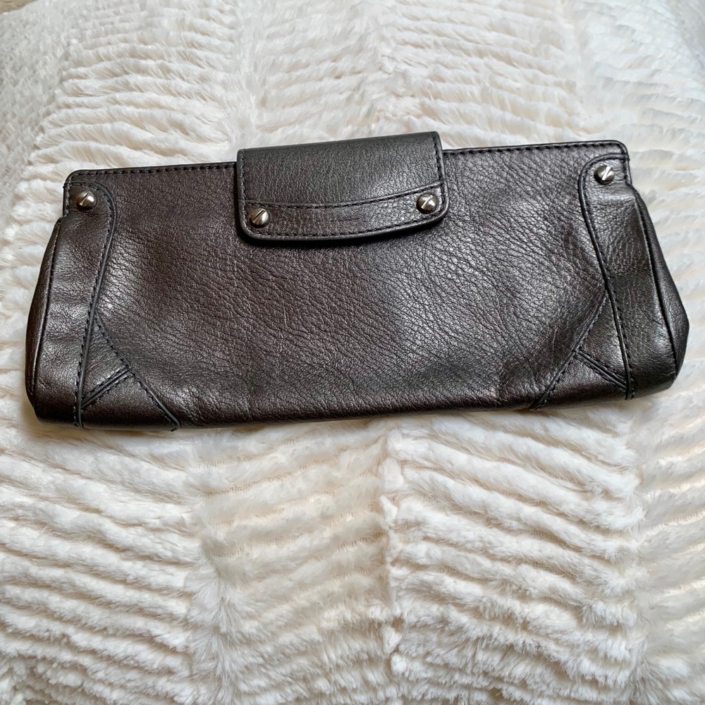 Cole Haan Wallet / clutch metallic grey.